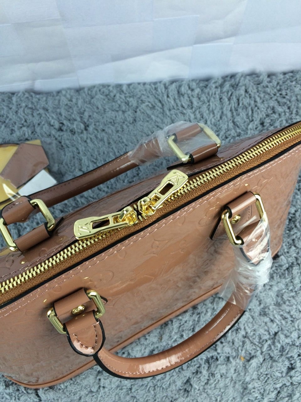 ルイヴィトンバッグ細部ディテール